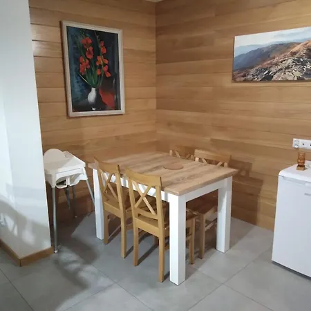 Ostoja Gromadzyn Apartment Ustrzyki Dolne Exterior photo